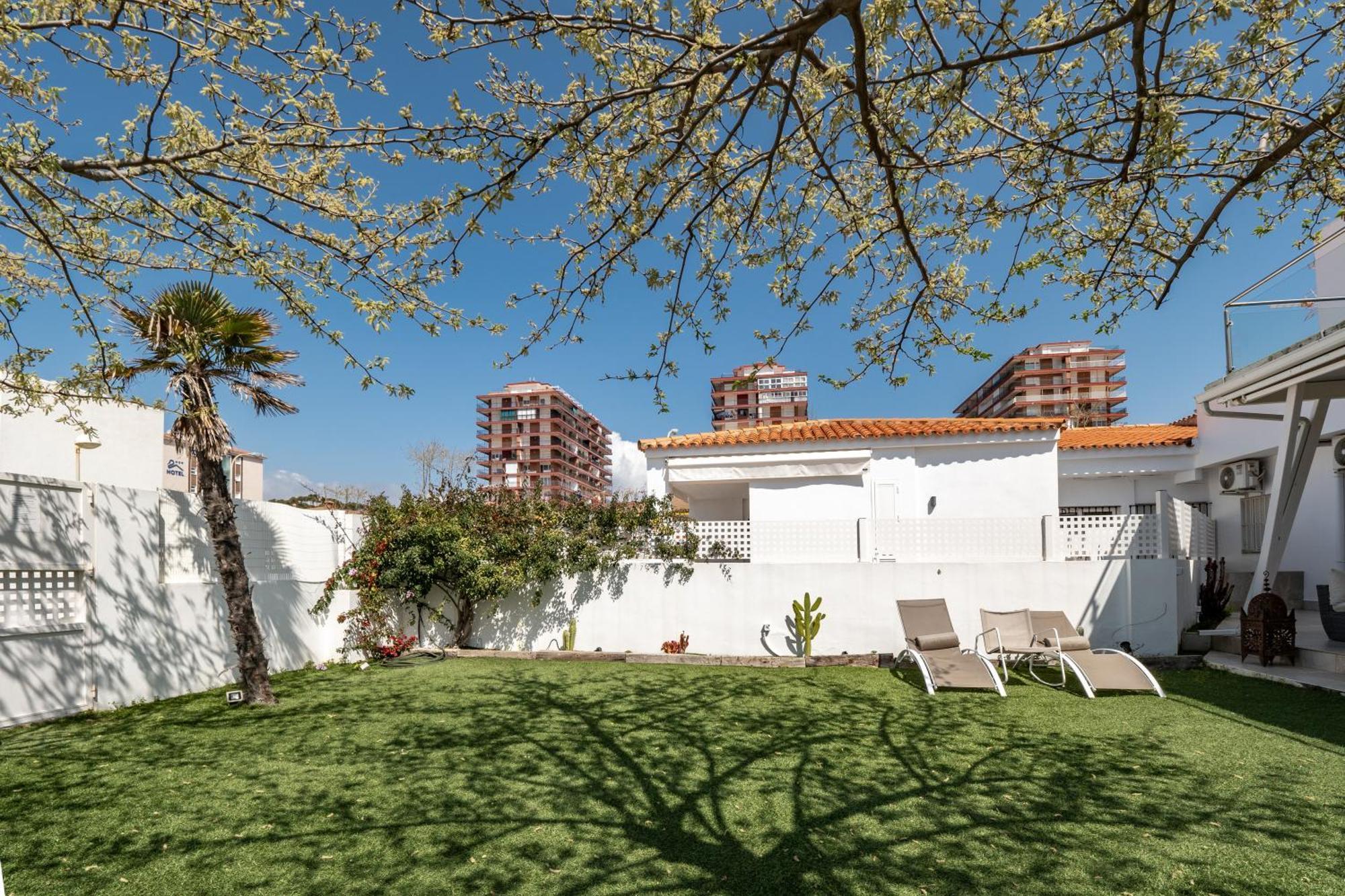 Precioso Chalet A Pie De Playa Punta Umbria Exterior photo
